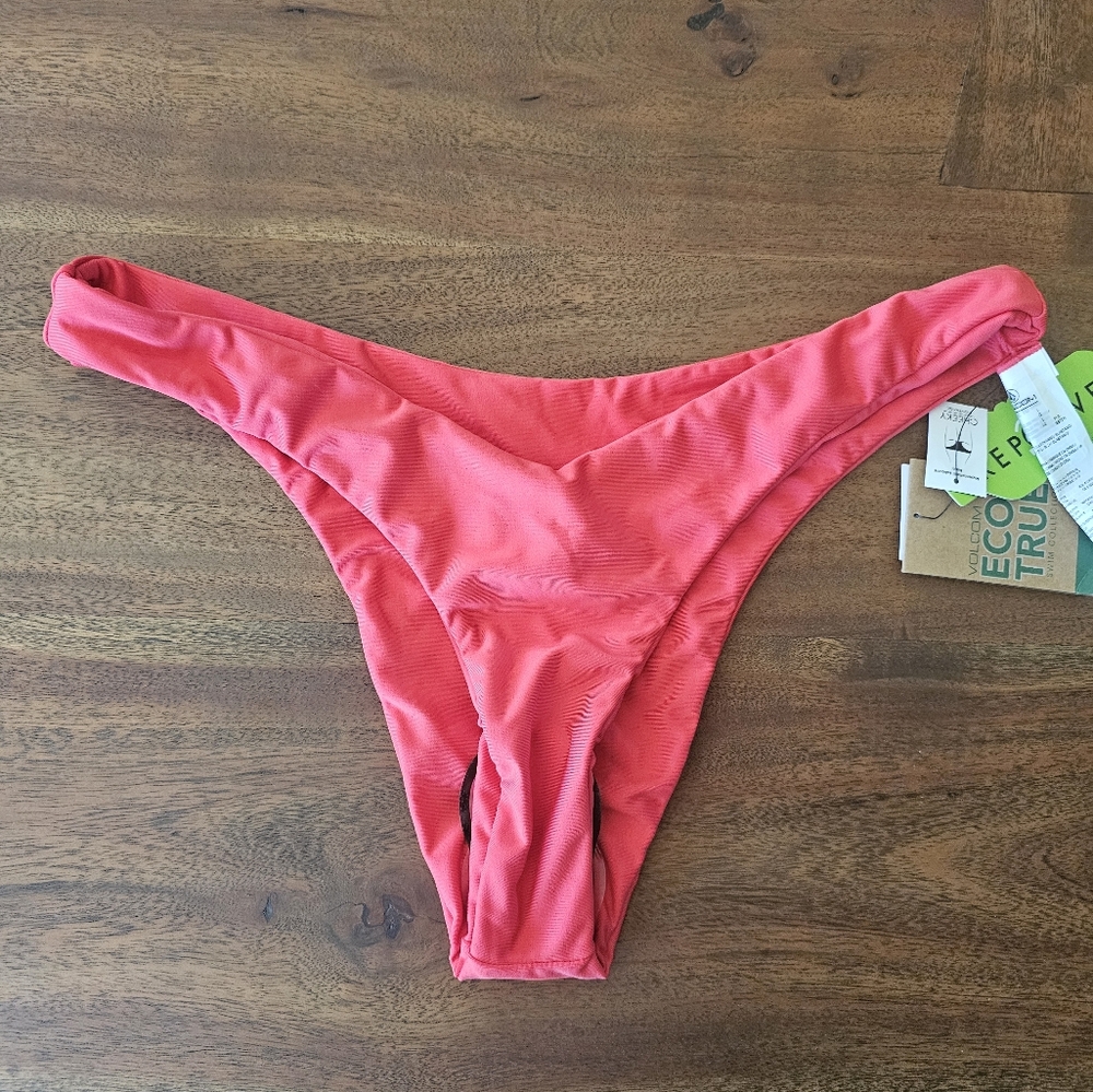 Volcom simply seamless V bathing suit bottoms. Size L. Red.